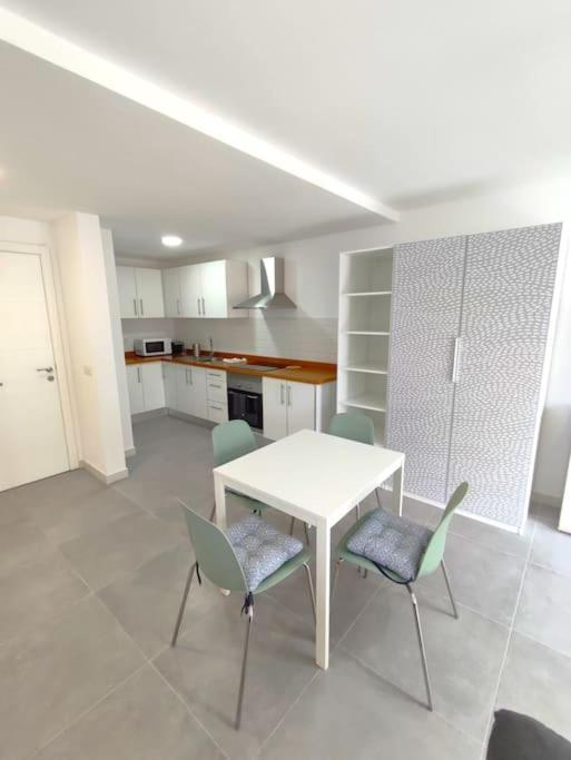 Apartament Near The Ocean In Playa San Juan Exterior foto